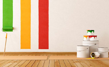 Видео: Обои или покраска стен. Что практичнее, проще, дешевле?