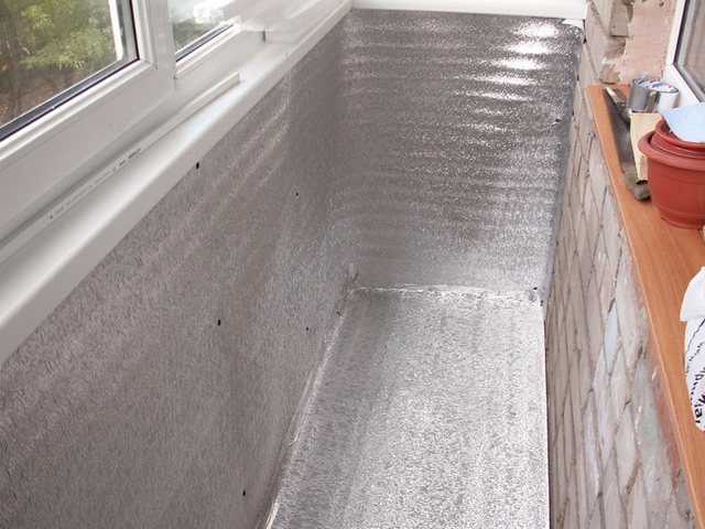 Утеплення балкона пінопластом зсередини: покрокова інструкція
